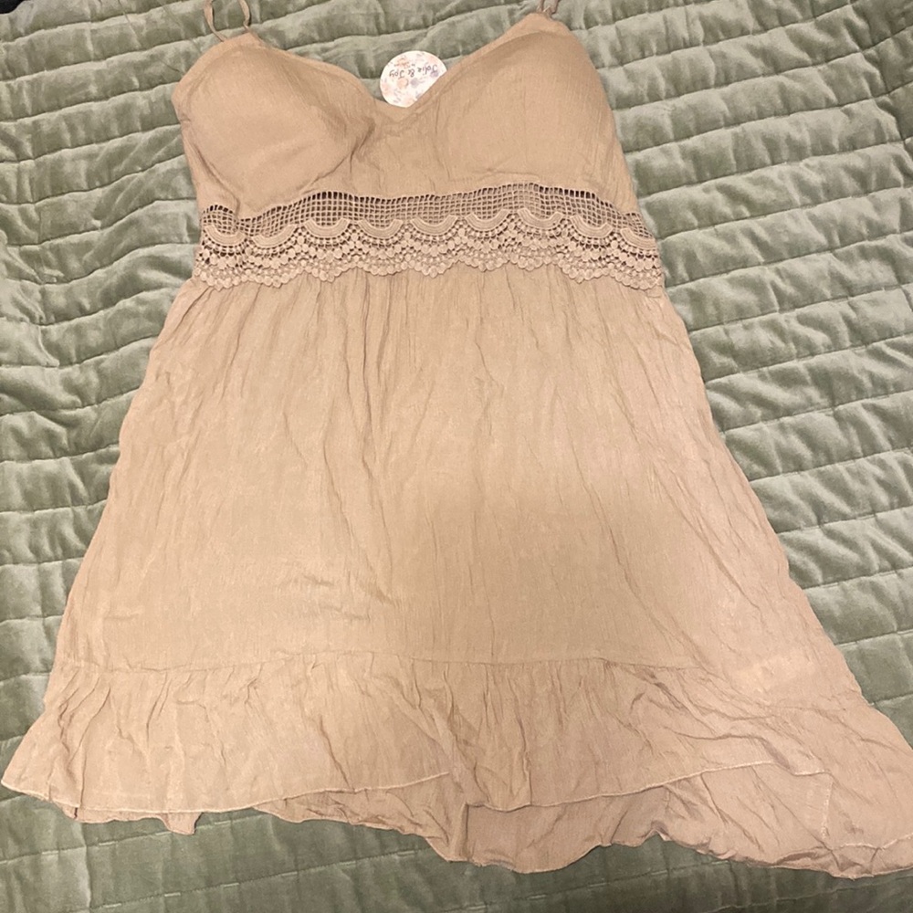 Brown dress